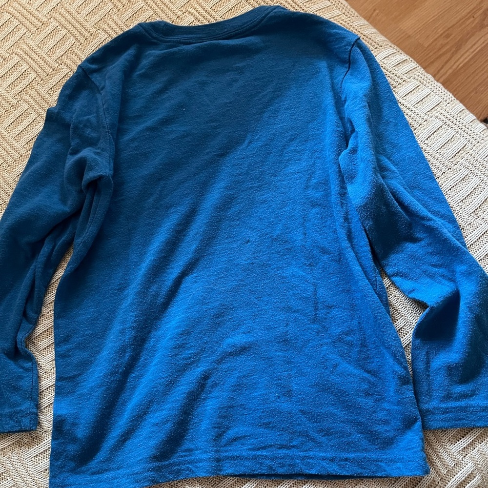 Boys blue long sleeve tee. Size small 6/7